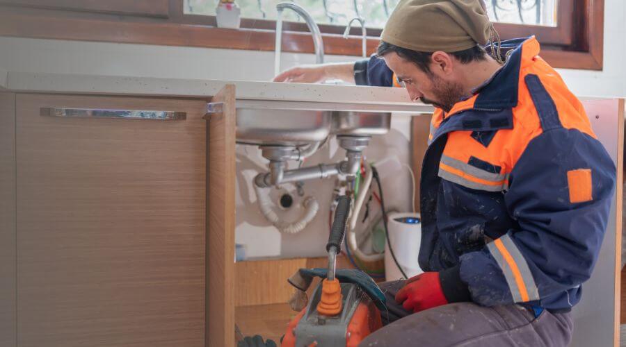 Expert burst pipe repair services in Kingfisher, OK